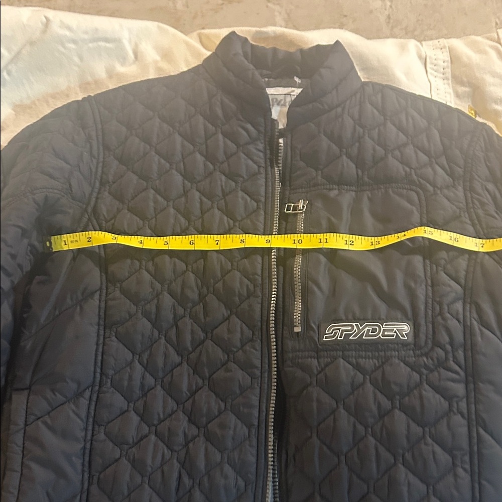 Spyder boys size large Black Quilted Ski Jacket  like new